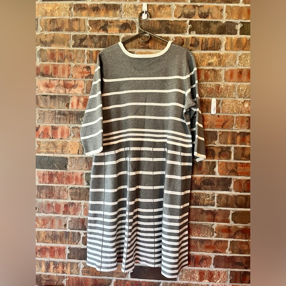 Lane Bryant Long Sleeve Gray Sweater Dress Size:22 - Picture 2 of 6